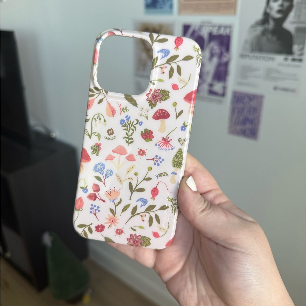 Casely ‘Garden Party’ Mushroom Floral iPhone 13 Pro phone case